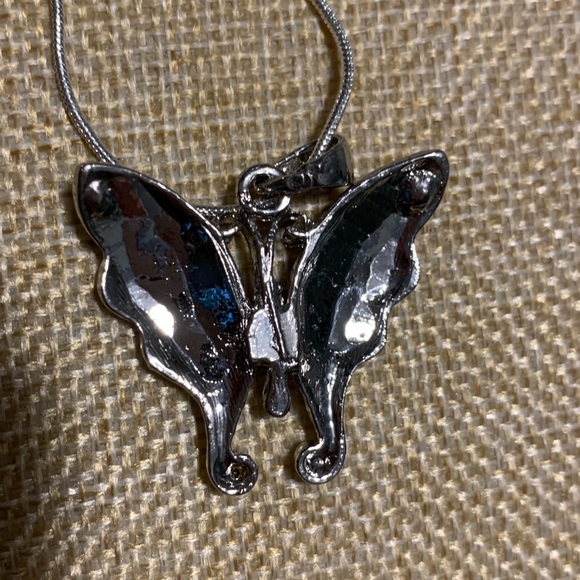 Butterfly pendant, silver tone with rhinestones. Good condition. - Picture 3 of 5